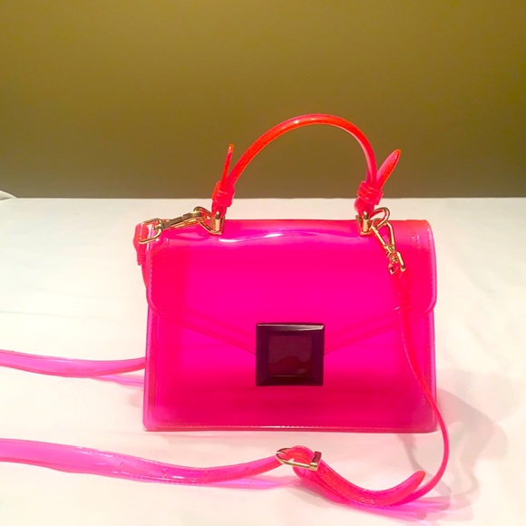 Modern soul jelly bag,pink shoulder bag with gross finish and structured shape. - Picture 3 of 6
